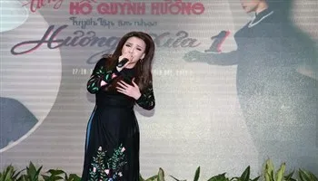 Hồ Quỳnh Hương bất ngờ chuyển sang hát Bolero