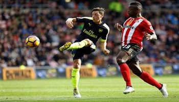 Kết quả bóng đá ngày 29/10: Thắng đậm Sunderland, Arsenal tạm lên ngôi đầu