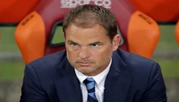 Inter Milan sa thải HLV De Boer chỉ sau 14 trận