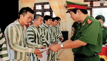 Phân công Phó Thủ tướng chủ trì xét duyệt hồ sơ đề nghị đặc xá