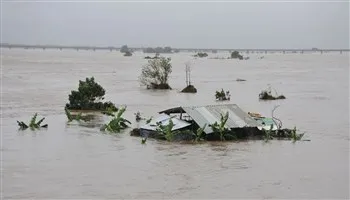 Nam Trung bộ ngập nặng, cuộc sống của người dân bị đảo lộn