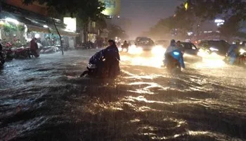 Áp thấp nhiệt đới gần bờ, miền Nam sẽ có mưa to, gió mạnh