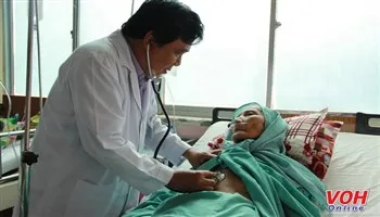 Cứu sống bà cụ 90 tuổi bị xuất huyết ồ ạt bằng can thiệp mạch