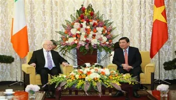 TPHCM và Ireland tăng cường hợp tác trên lĩnh vực giáo dục, hàng không và y tế