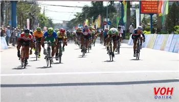 [Nổi bật] Chặng 3-cuộc đua xe đạp NKKN 2016: Nguyễn Trường Tài bảo vệ áo vàng