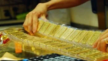 Giá vàng 22/11: Trong nước vừa chớm tăng đã giảm