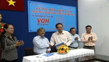 Đẩy mạnh tuyên truyền các hoạt động văn học nghệ thuật trên làn sóng VOH