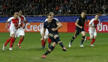 Tottenham giữ chân tiền đạo Harry Kane đến năm 2022
