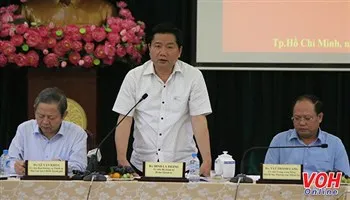 Kéo giảm ùn tắc giao thông tại TPHCM: làm ngay những việc trong khả năng