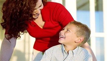 Nửa giờ bên mẹ mỗi ngày giúp trẻ thông minh hơn