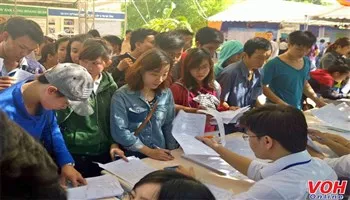 Tuyển 30.000 lao động thời vụ dịp Tết nguyên đán 2017