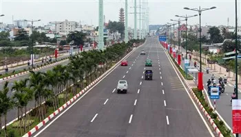 Điều chỉnh phân luồng đường Phạm Văn Đồng từ ngày 17/12