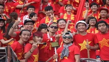 Sôi động ngày khai mạc giải bóng đá U21 Quốc tế 