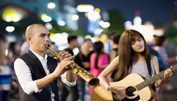 Minh Tâm Bùi hé lộ “nàng thơ mới” trong  trailer MV saxophone Anh Cứ Đi Đi