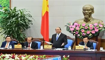 2017: Tăng cường kỷ luật, kỷ cương, thúc đẩy phát triển kinh tế- xã hội nhanh và bền vững