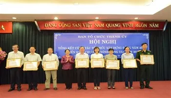 Công tác cán bộ cần được chú trọng toàn diện