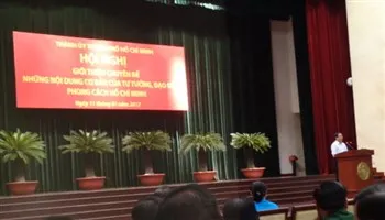 Xây dựng hình ảnh người đảng viên trung thành, tận tụy, gần dân, phục vụ tốt nhân dân