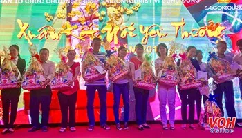 Xuân kết nối yêu thương lần V-2017