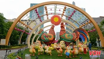Toàn cảnh đường hoa Nguyễn Huệ 2017 trước ngày khai mạc