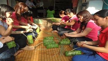 Tết cho người ở lại!