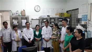 Món quà ấm áp đêm giao thừa