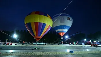 TPHCM: Du xuân bằng khinh khí cầu hút khách