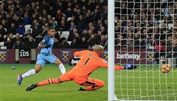 Kết quả bóng đá 2/2: Man City trở lại cuộc đua vô địch
