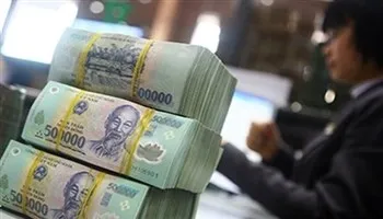 Ngân hàng tăng nhẹ lãi suất huy động