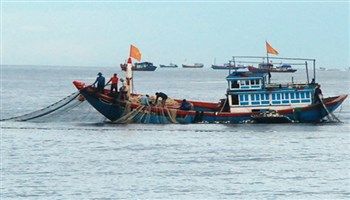 Cảnh báo thời tiết nguy hiểm trên biển Đông