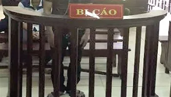 Ăn chặn 4 tỷ đồng tiền hàng của công ty