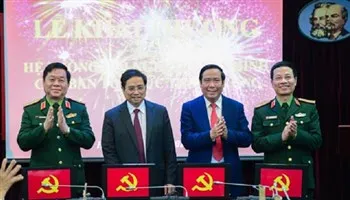 Dùng công nghệ thông tin để hiện đại hoá, quản lý cán bộ, đảng viên