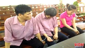 Mua bán thực phẩm chức năng giả, đưa nhau vào tù