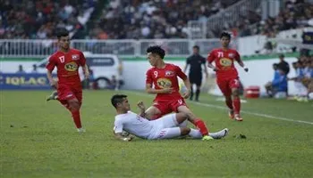 HAGL đứt mạch thắng, Long An chìm sâu dưới bảng xếp hạng