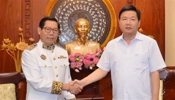 Bí thư Thành ủy Đinh La Thăng tiếp tân Tổng Lãnh sự Campuchia tại TPHCM