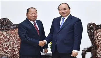 Thủ tướng tiếp Bộ trưởng An ninh Lào và các vị khách Nhật Bản
