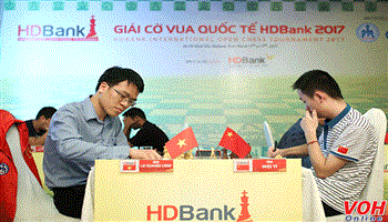 Liên tiếp hòa 2 nhà vô địch Trung Quốc, Quang Liêm bất lợi trong cuộc đua vô địch  