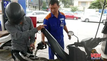 15 giờ hôm nay (21/3), giá xăng dầu đồng loạt giảm