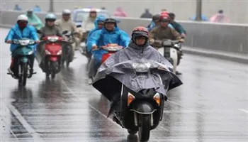 [Chú ý] Dự báo mưa trái mùa còn kéo dài trong vài ngày tới