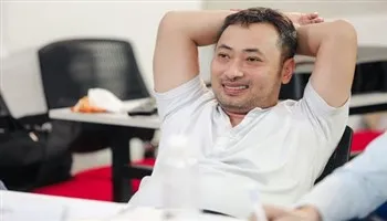 Đạo diễn Dũng “Khùng” trở lại với vai trò giám khảo sau sự cố hình ảnh phim Dạ cổ hoài lang