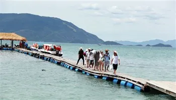 Khánh Hòa sẽ thành lập CLB đón khách Trung Quốc trong tháng 4