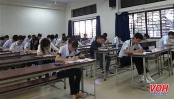 Đăng ký thi THPT quốc gia 2017: Cân nhắc kỹ chọn trường, ngành học
