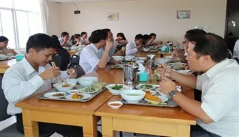 Nhân rộng mô hình hay về nâng cao chất lượng bữa ăn công nhân