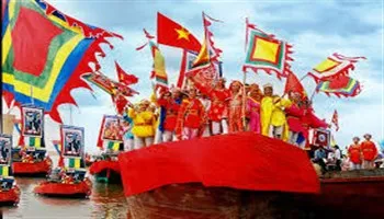 Chính phủ yêu cầu giảm tần suất tổ chức lễ hội