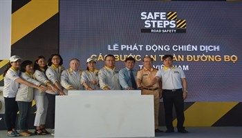 Khởi động dự án “các bước an toàn đường bộ” để kéo giảm tai nạn giao thông