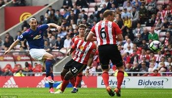 Kết quả bóng đá ngày 10/4: Man United và PSG thắng tưng bừng