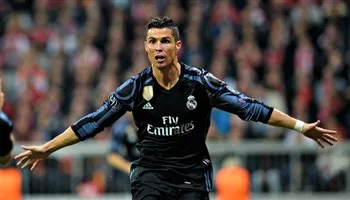 Kết quả bóng đá 13/4: Real ngược dòng nhờ cú đúp thần thánh của Ronaldo
