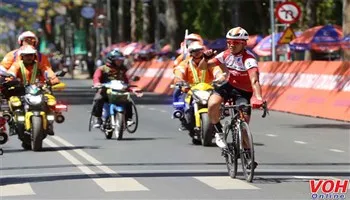 Áo vàng và áo trắng tổng sắp bất ngờ đổi chủ