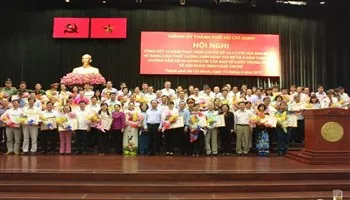 Thành ủy đã khen thưởng 100 chi bộ Đảng