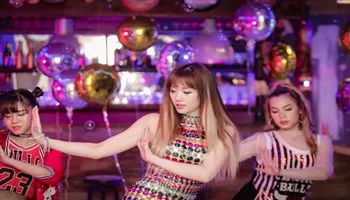 Hari Won ra mắt MV đậm màu sắc Hàn Quốc