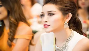 Huyền My đại diện Việt Nam tham dự Hoa hậu Hòa Bình Thế Giới 2017